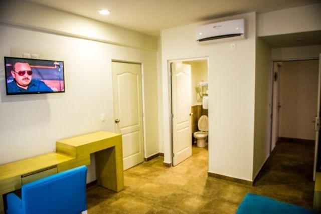 Hm Hotel Manzanillo Exterior foto